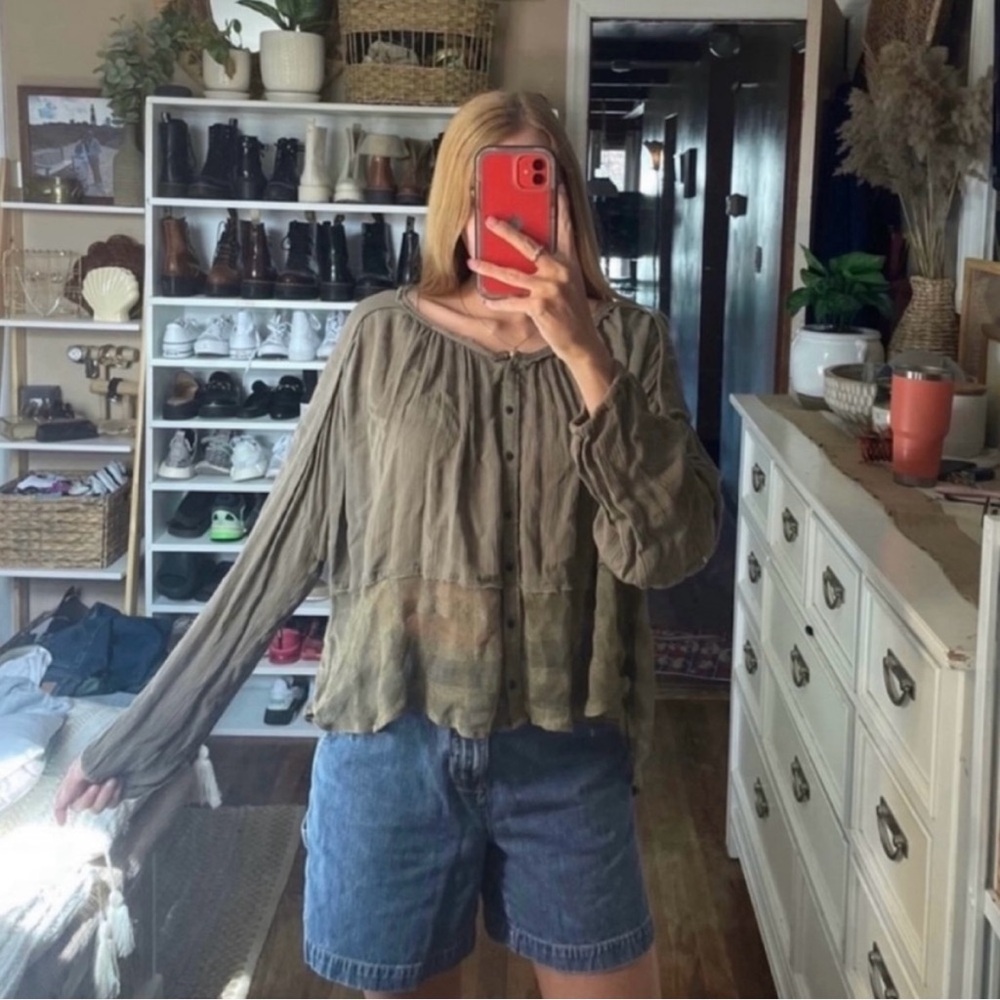 Free People army green button up blouse with lace trim